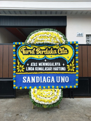 Papan Bunga Duka di Mentarang